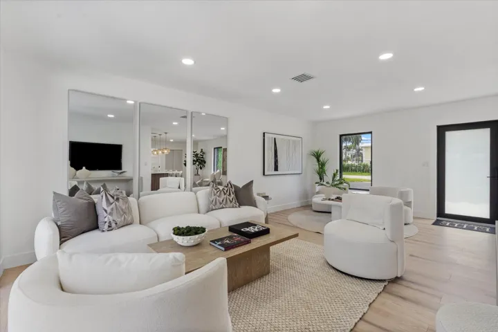 09-4721 Bayview Drive Ft. Lauderdale, FL