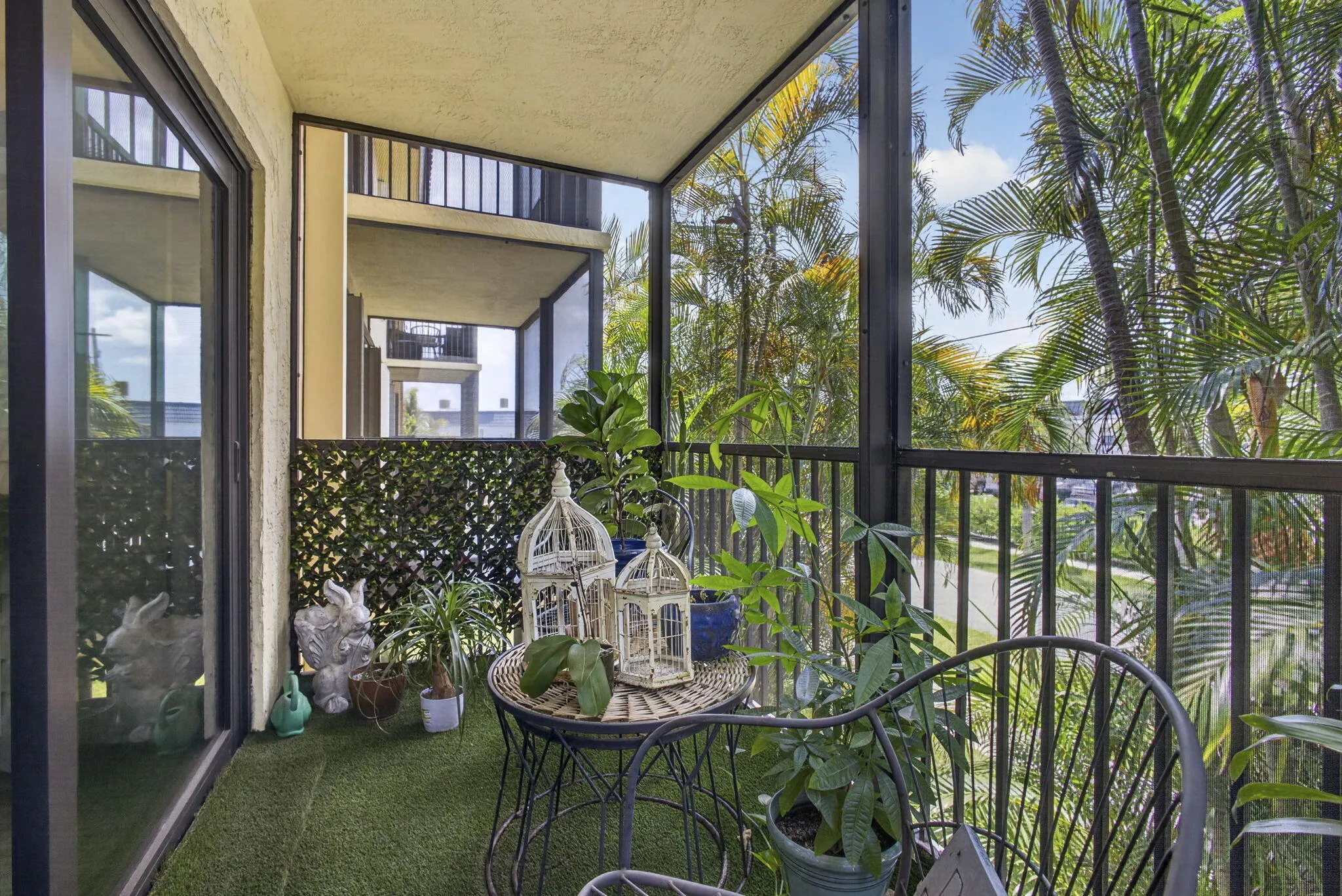 screened in lanai