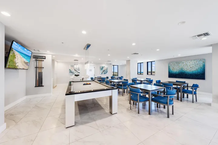 5280 N Ocean Dr 8b