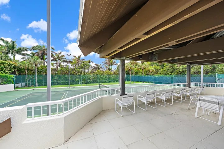 5280 N Ocean Dr 8b