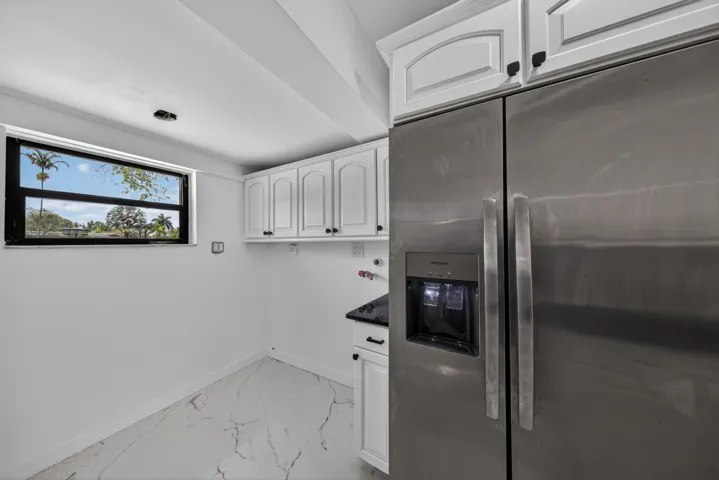 laundry area with w/d hookups