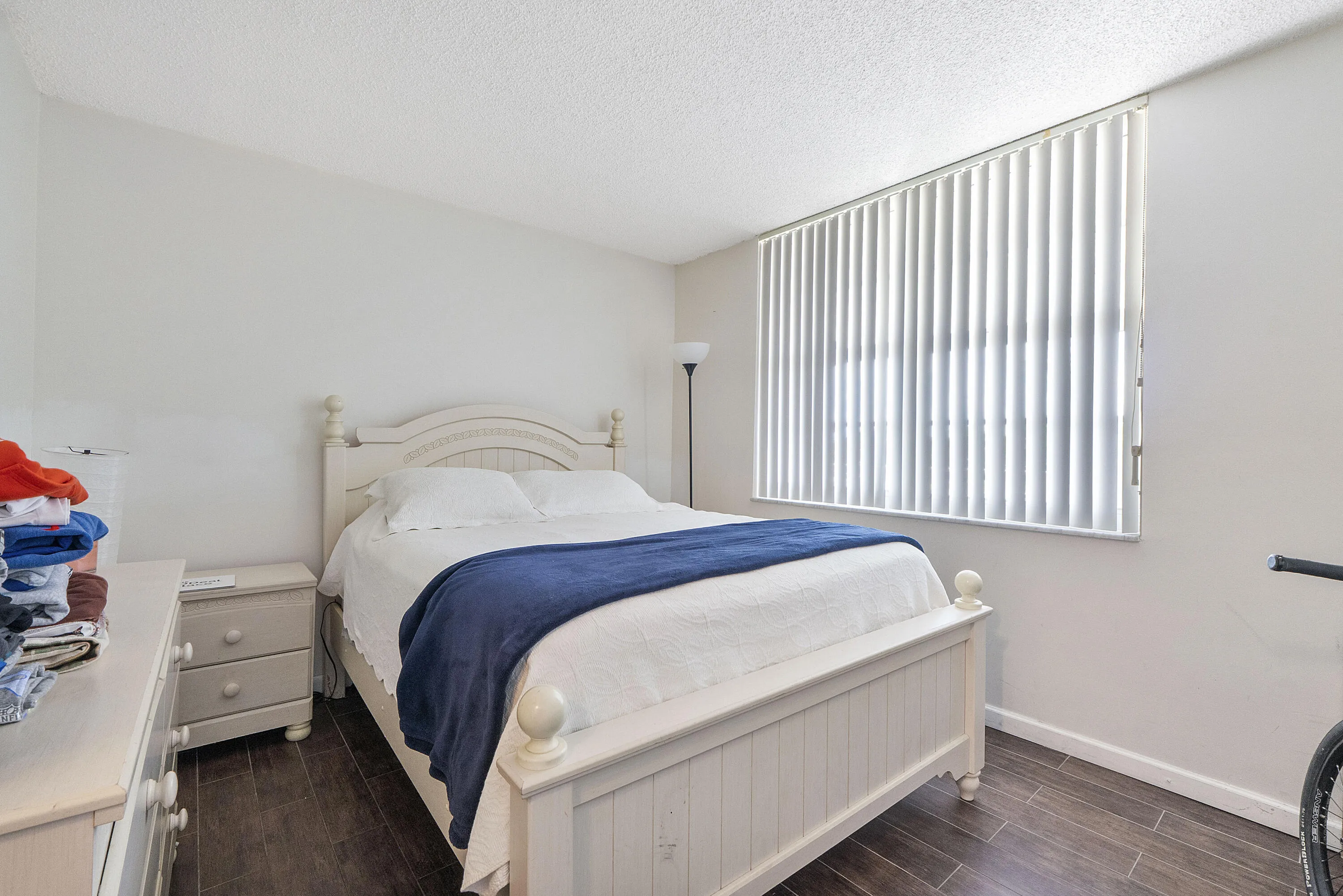 250 Jacaranda Dr u308_006