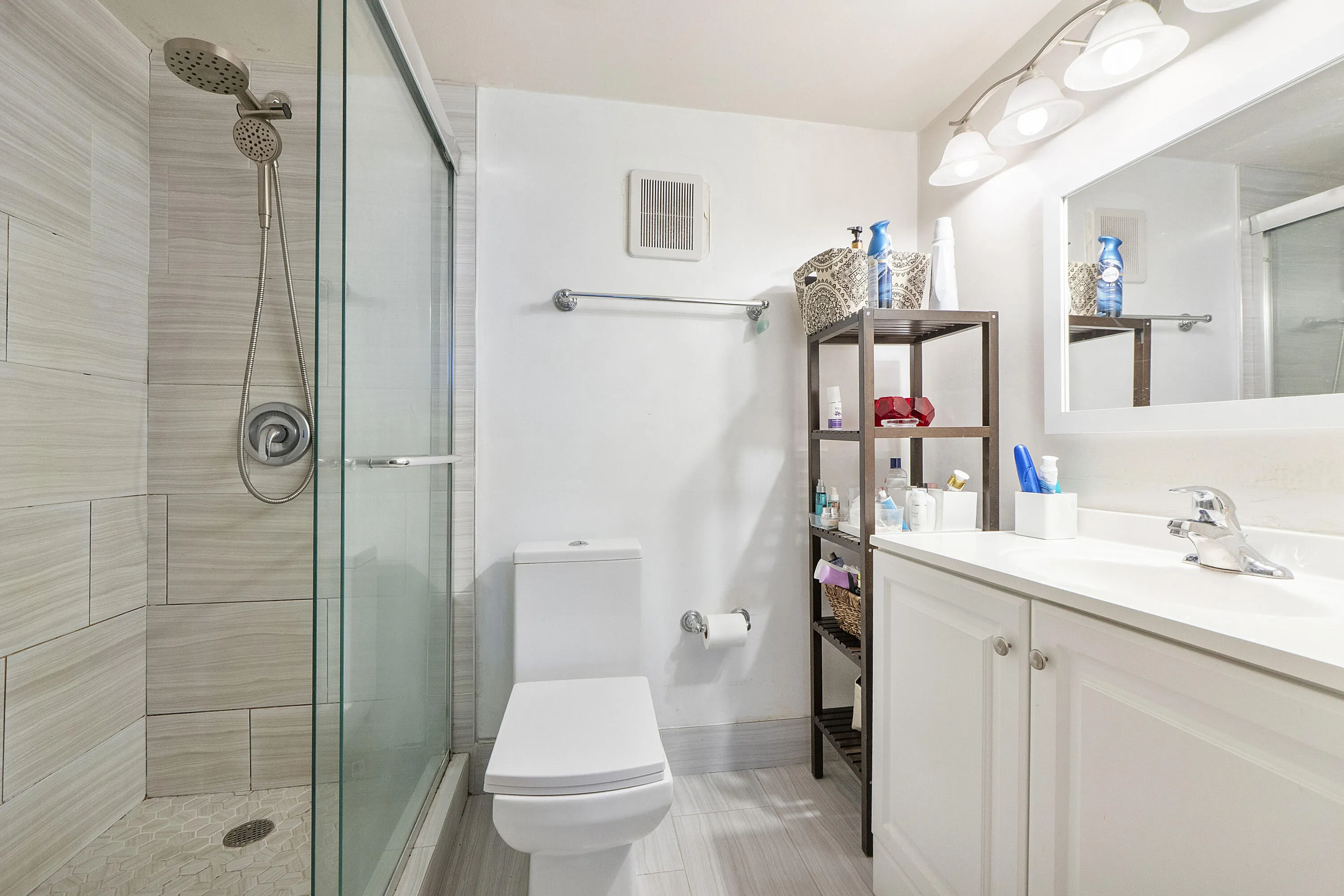 250 Jacaranda Dr u308_010