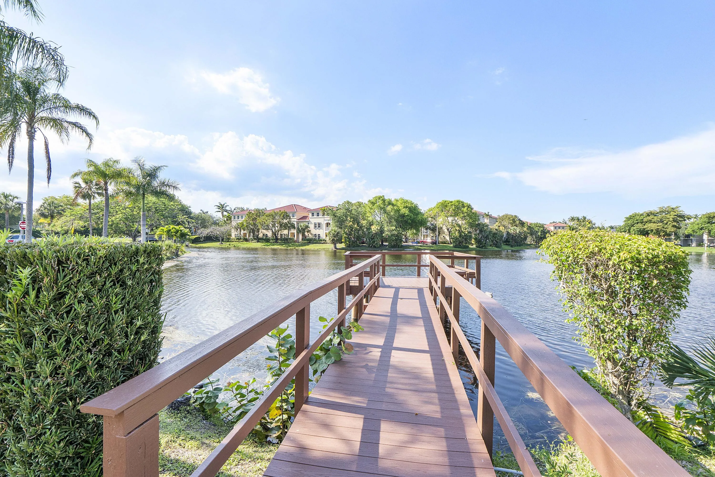 250 Jacaranda Dr u308_029