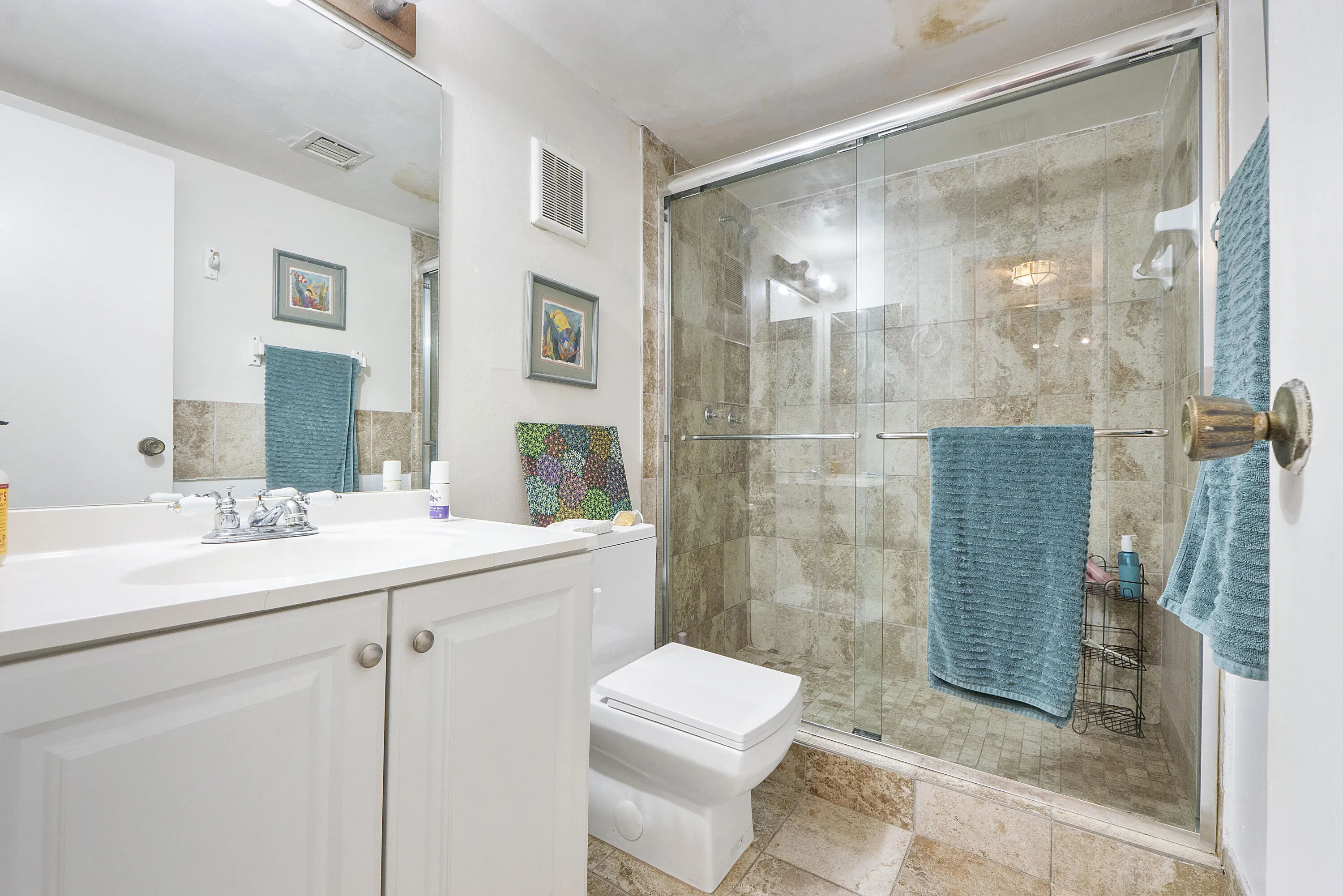 250 Jacaranda Dr u308_007