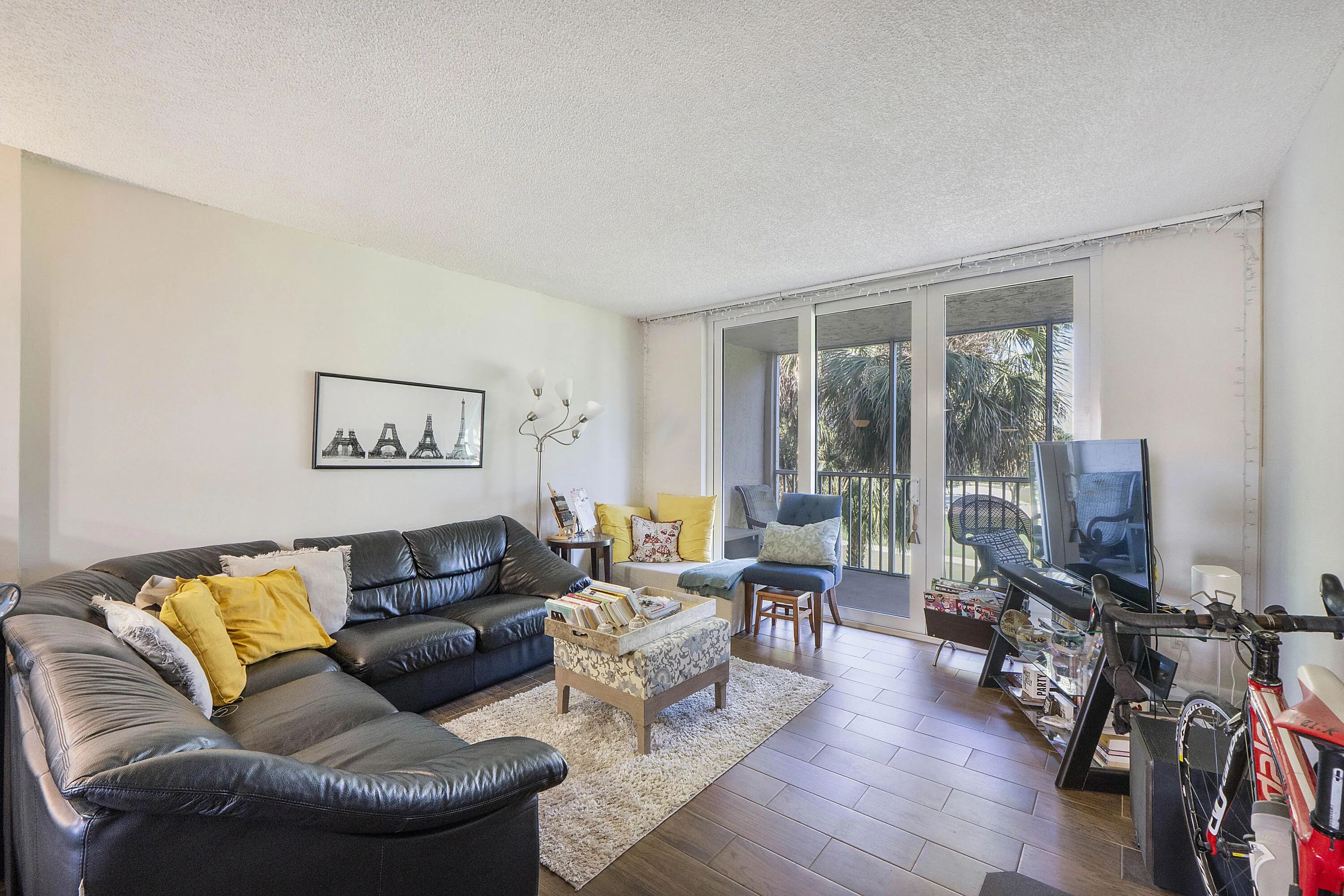 250 Jacaranda Dr u308_017