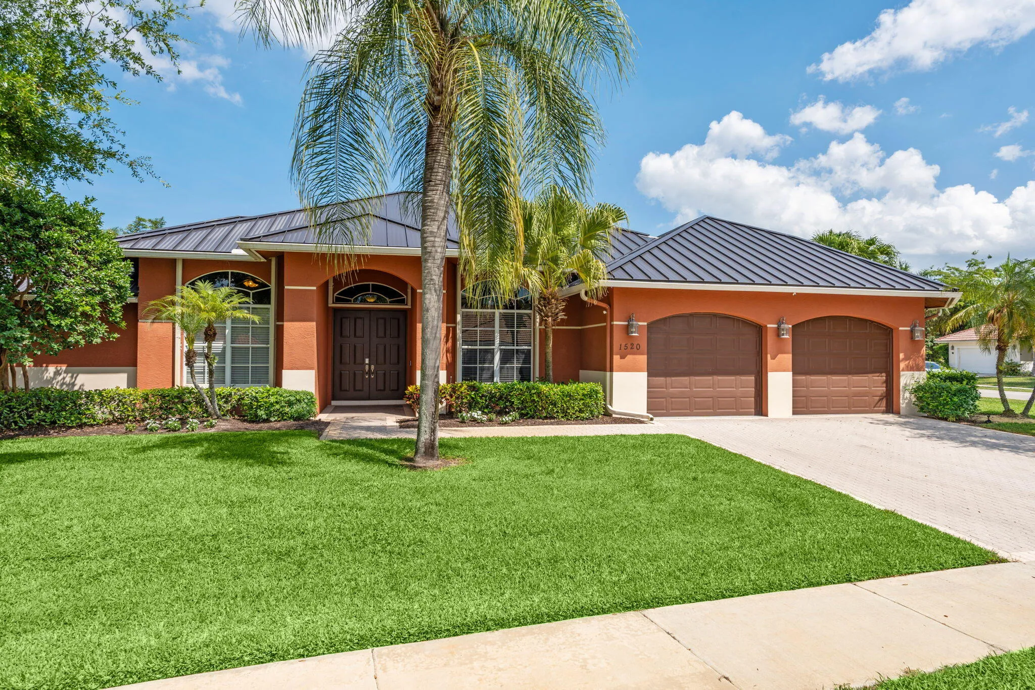 3-web-or-mls-A7405407