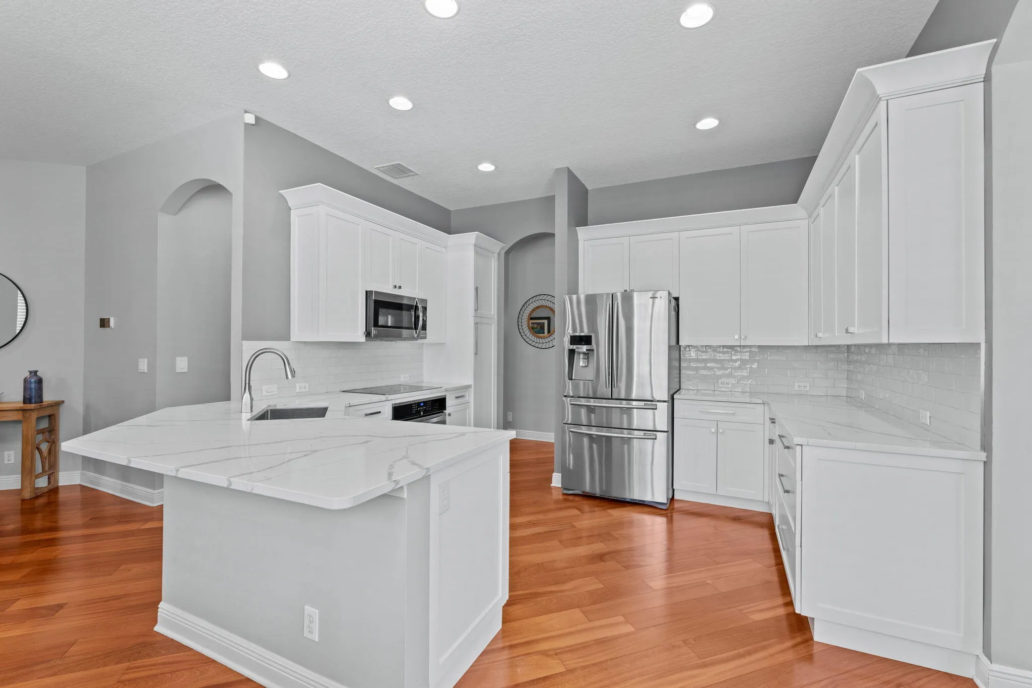 11-web-or-mls-A7405357