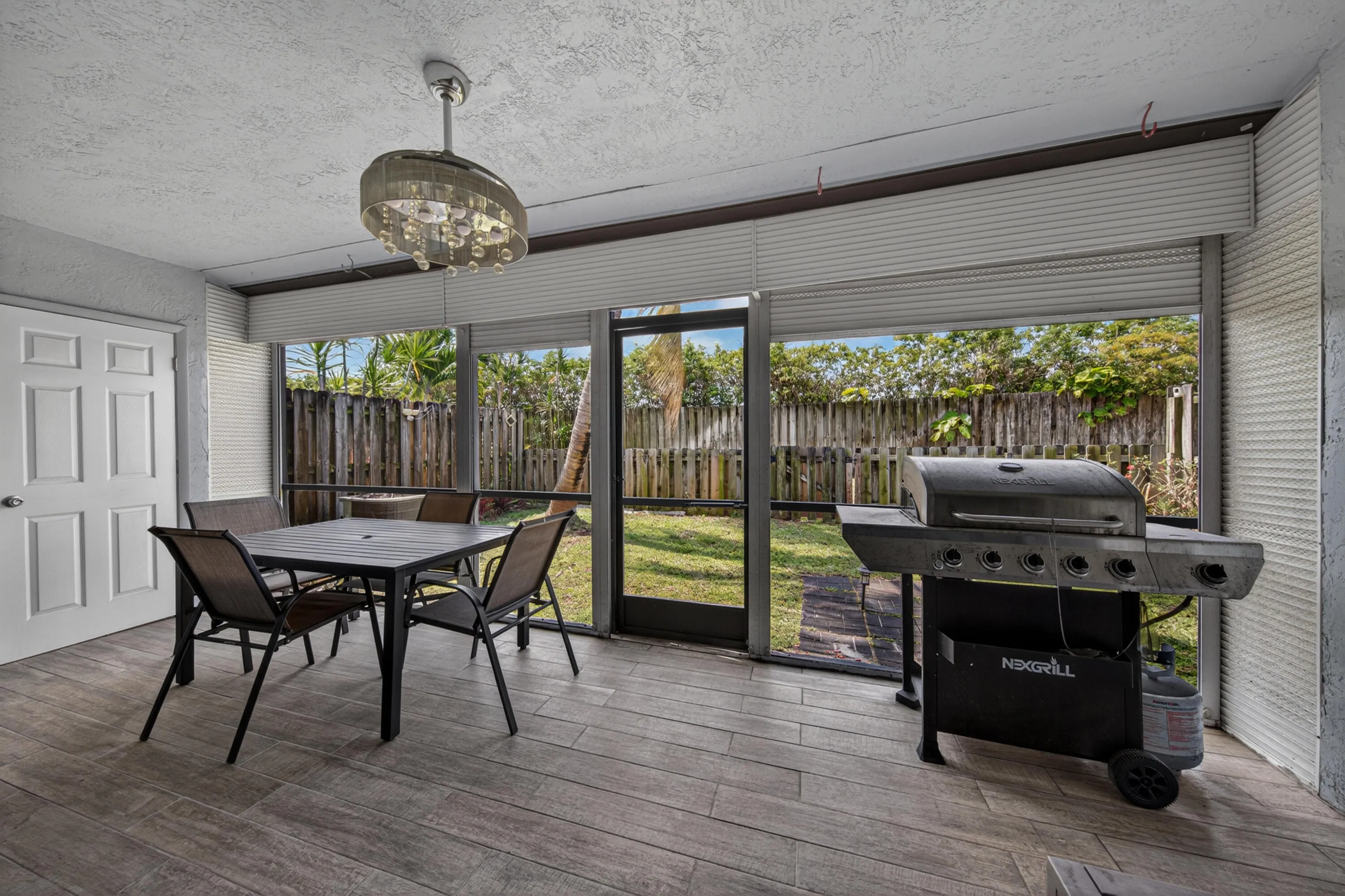 Covered and screened patio