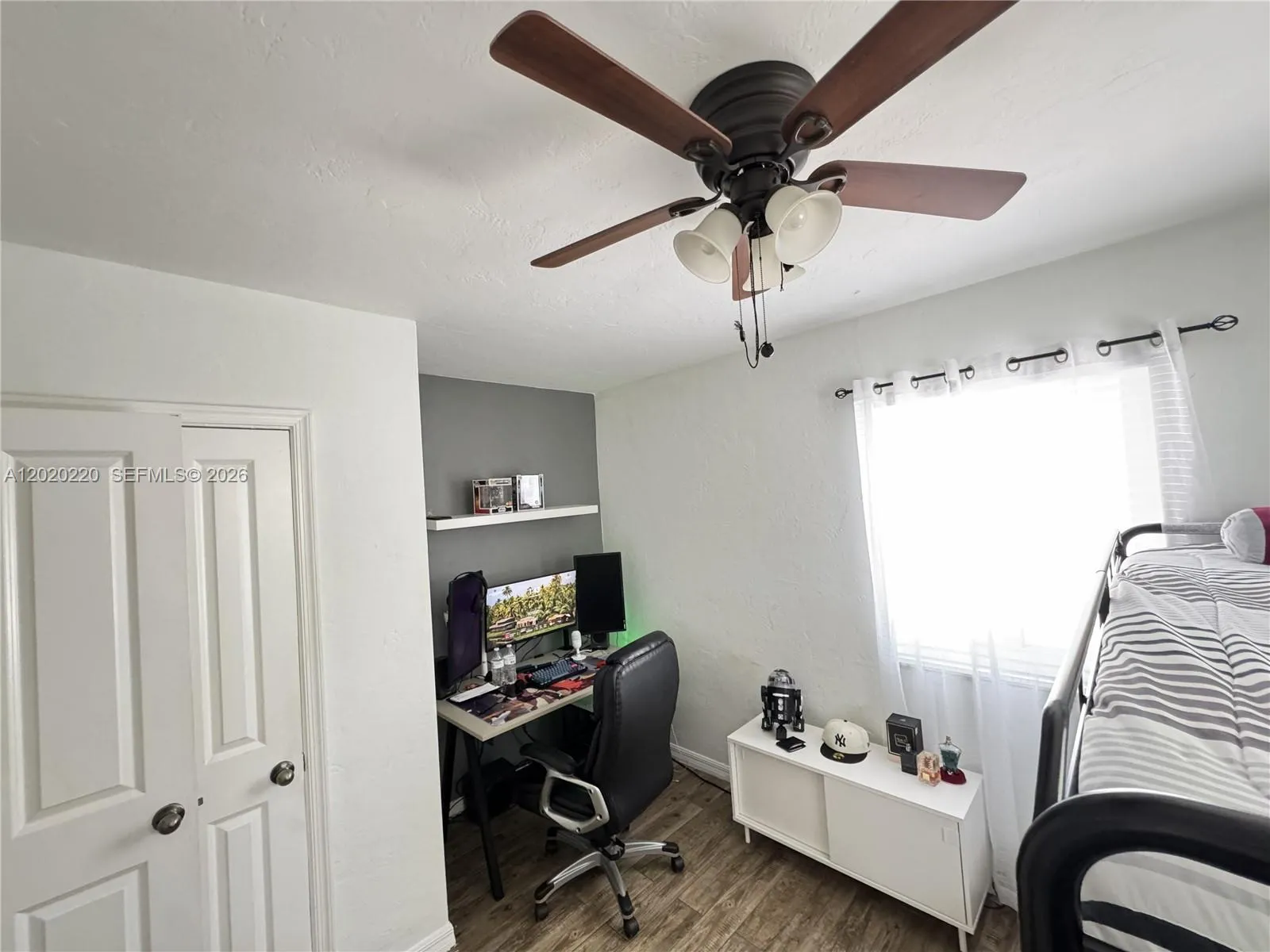 Photo 18