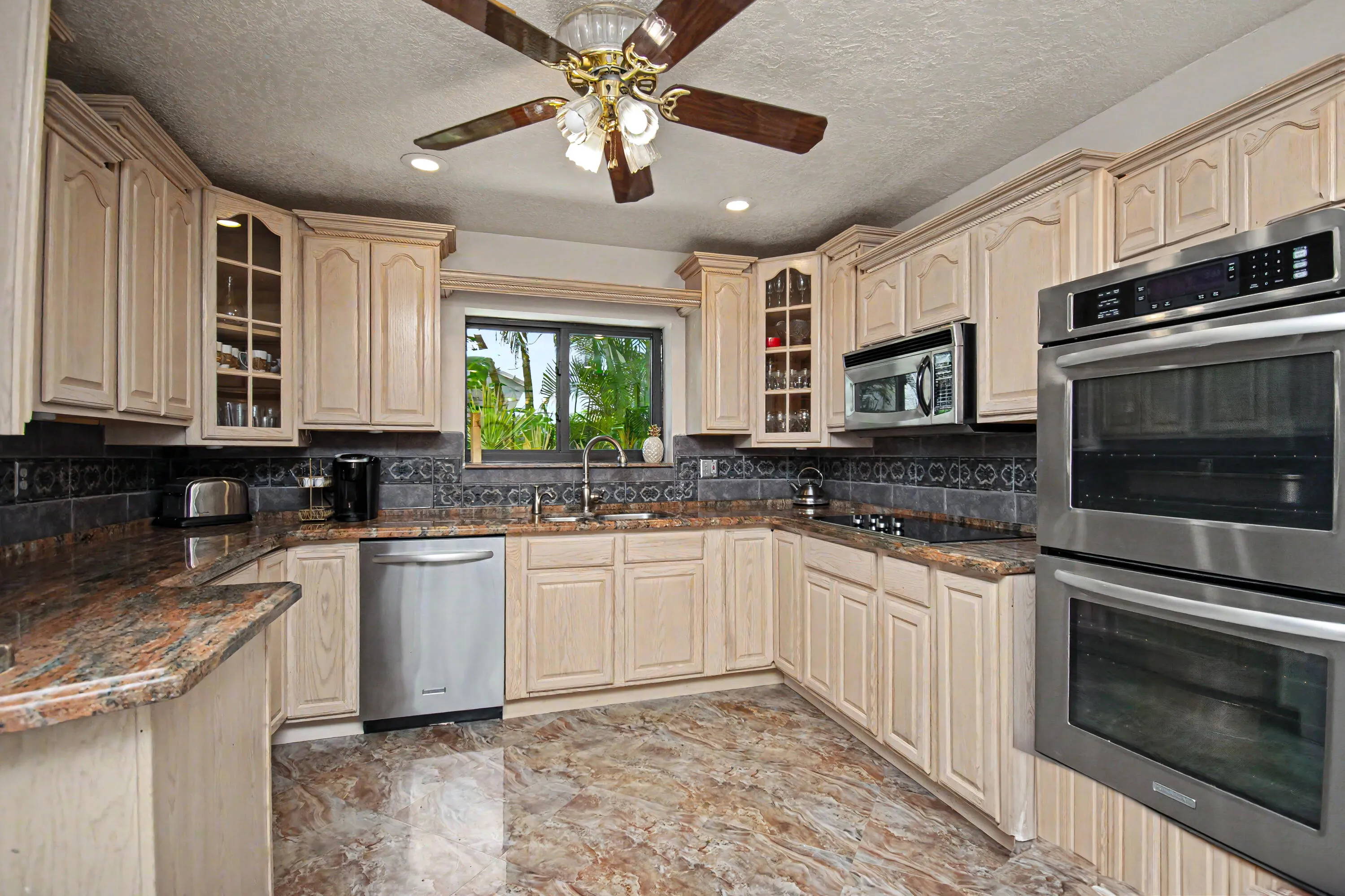 Property photo 31