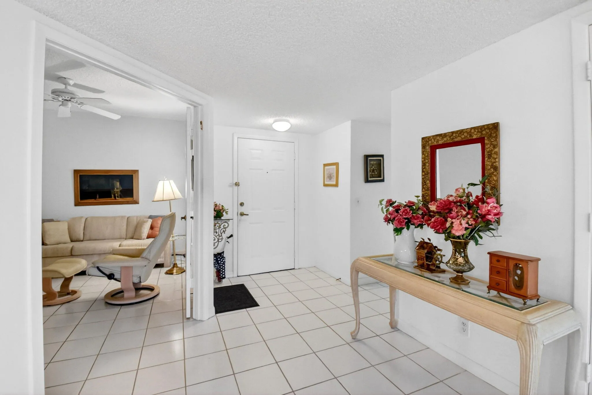 FOYER