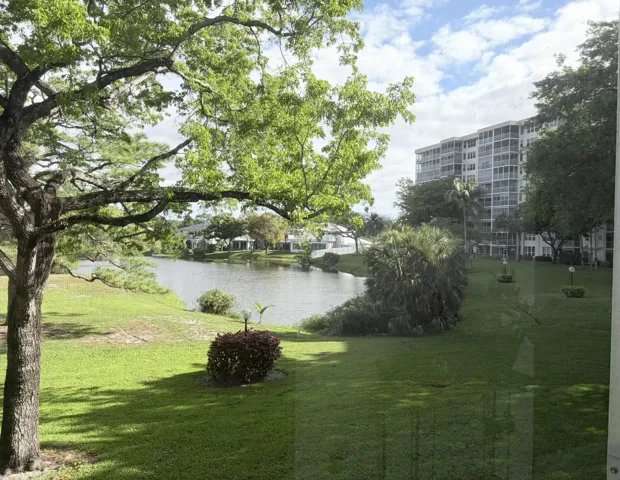 Large Enclosed Balcony with Beautiful Views