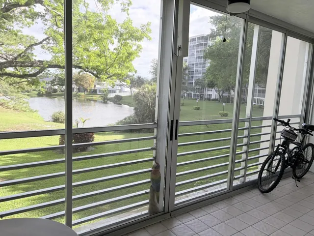 b116-202-balcony-large