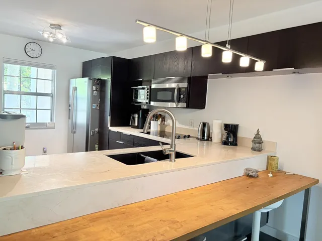 Unfurnished 1BR 2Bath