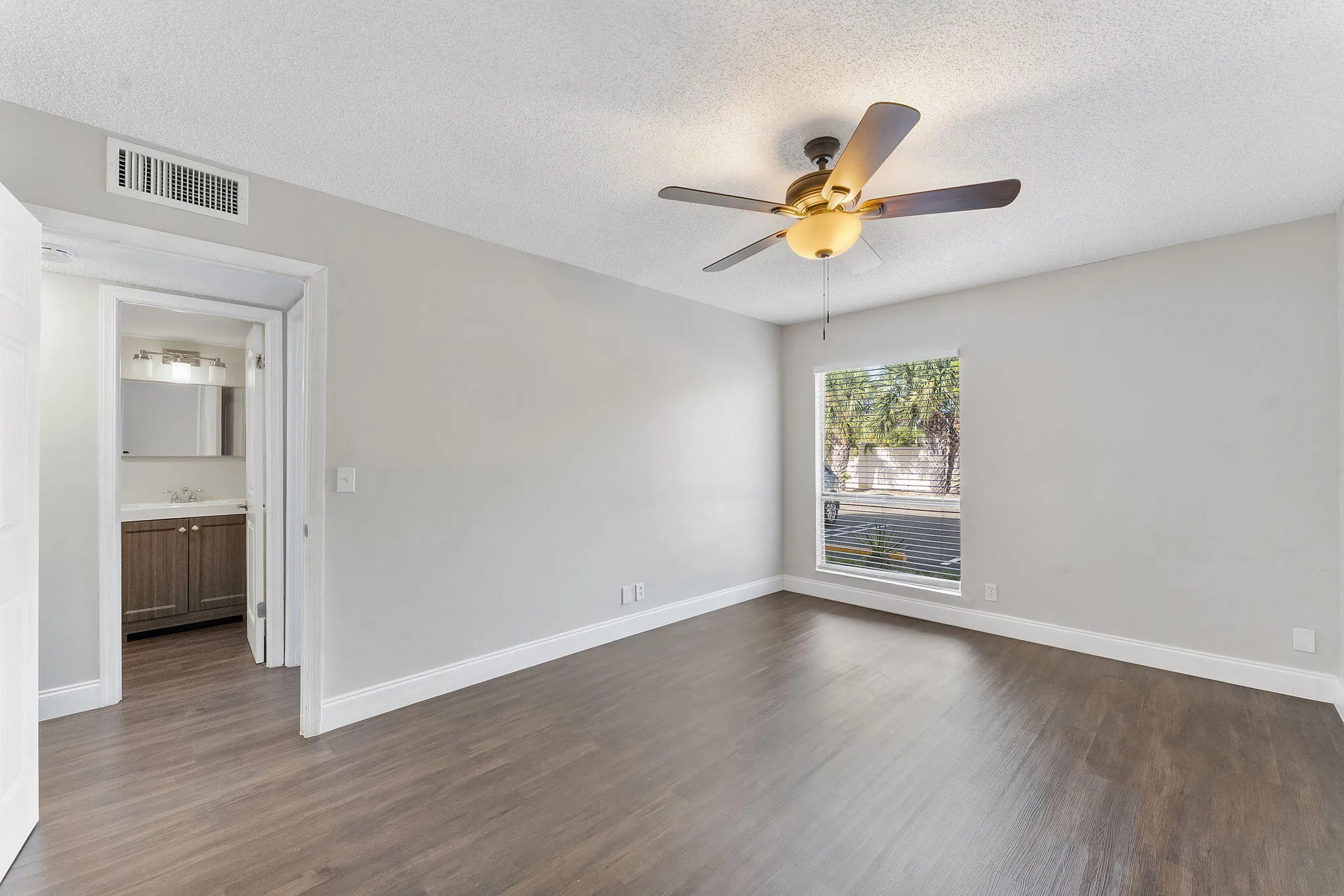 20-web-or-mls-DSC00987