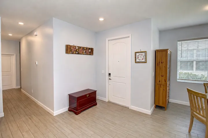 Enrty Area