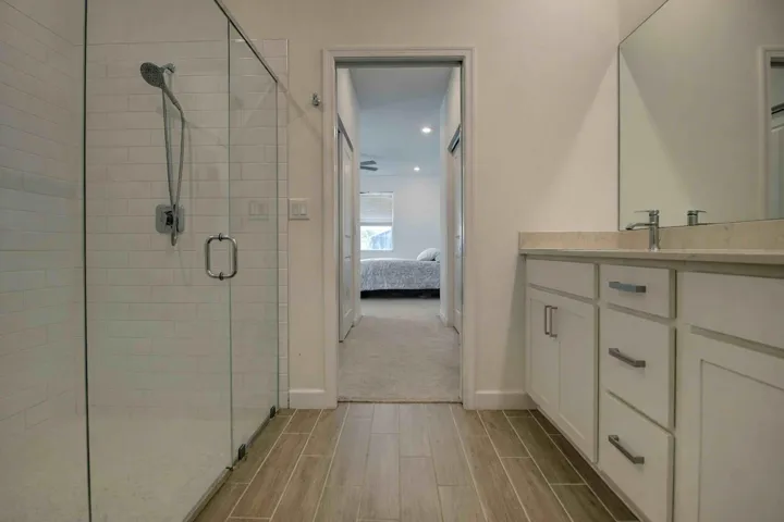 Master Bathroom 3