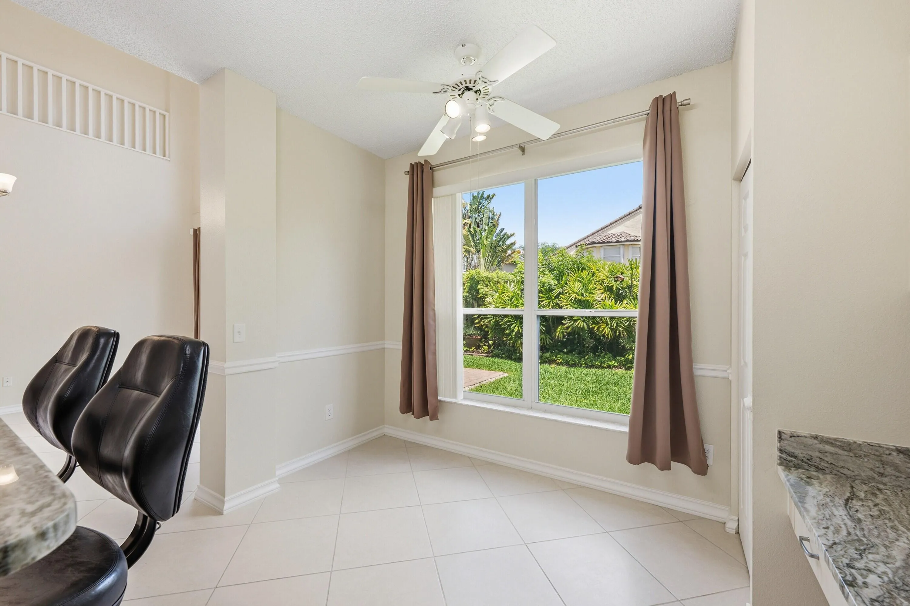 Breakfast nook
