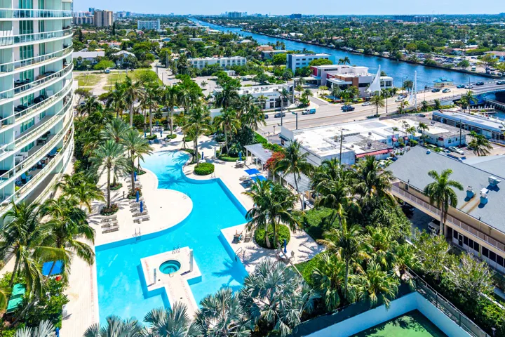 Amazing pool