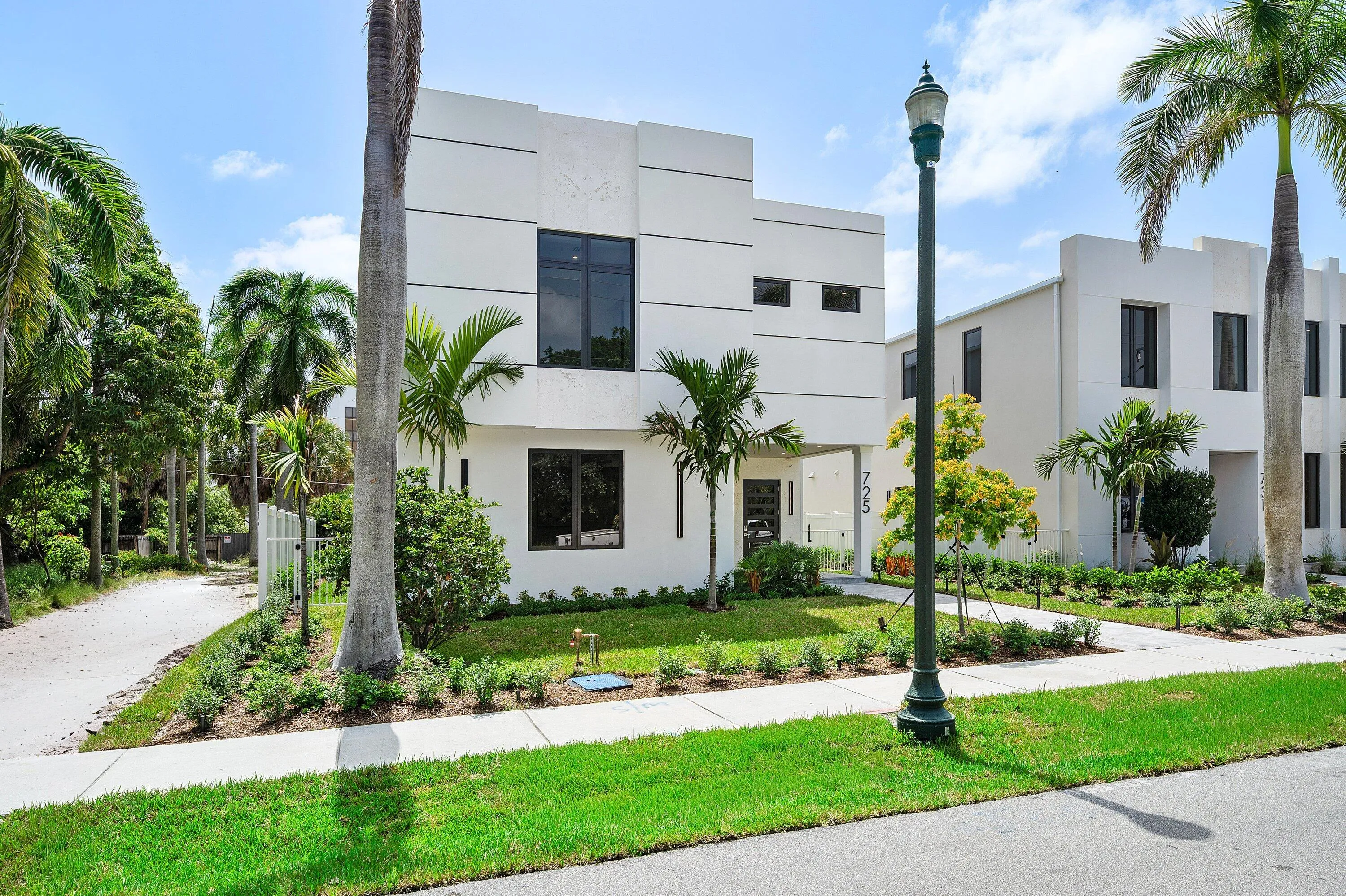 002-725Southeast4thAvenue-DelrayBeach-FL