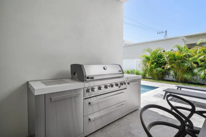 043-725Southeast4thAvenue-DelrayBeach-FL