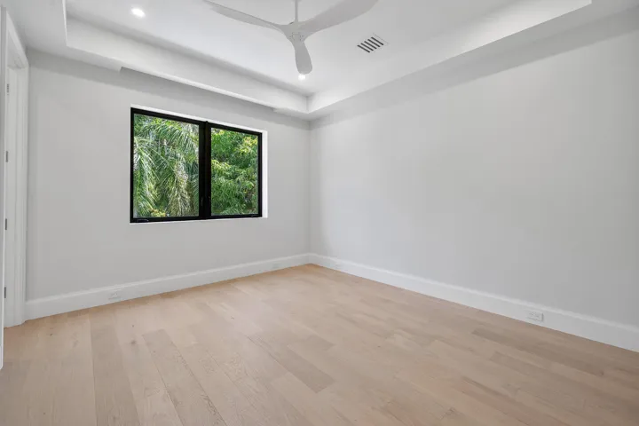027-725Southeast4thAvenue-DelrayBeach-FL