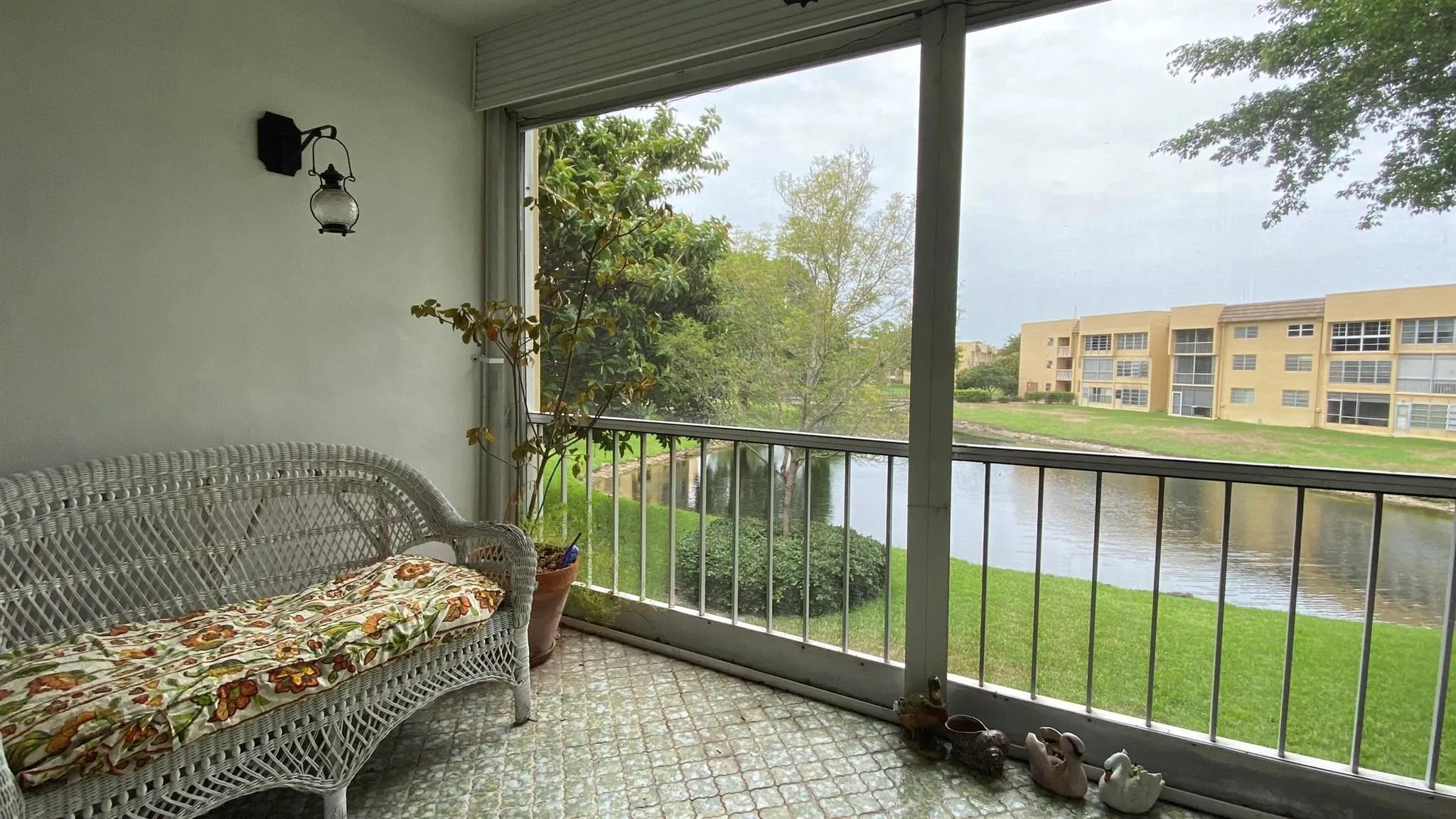 Enclosed Balcony with Beautiful Views
