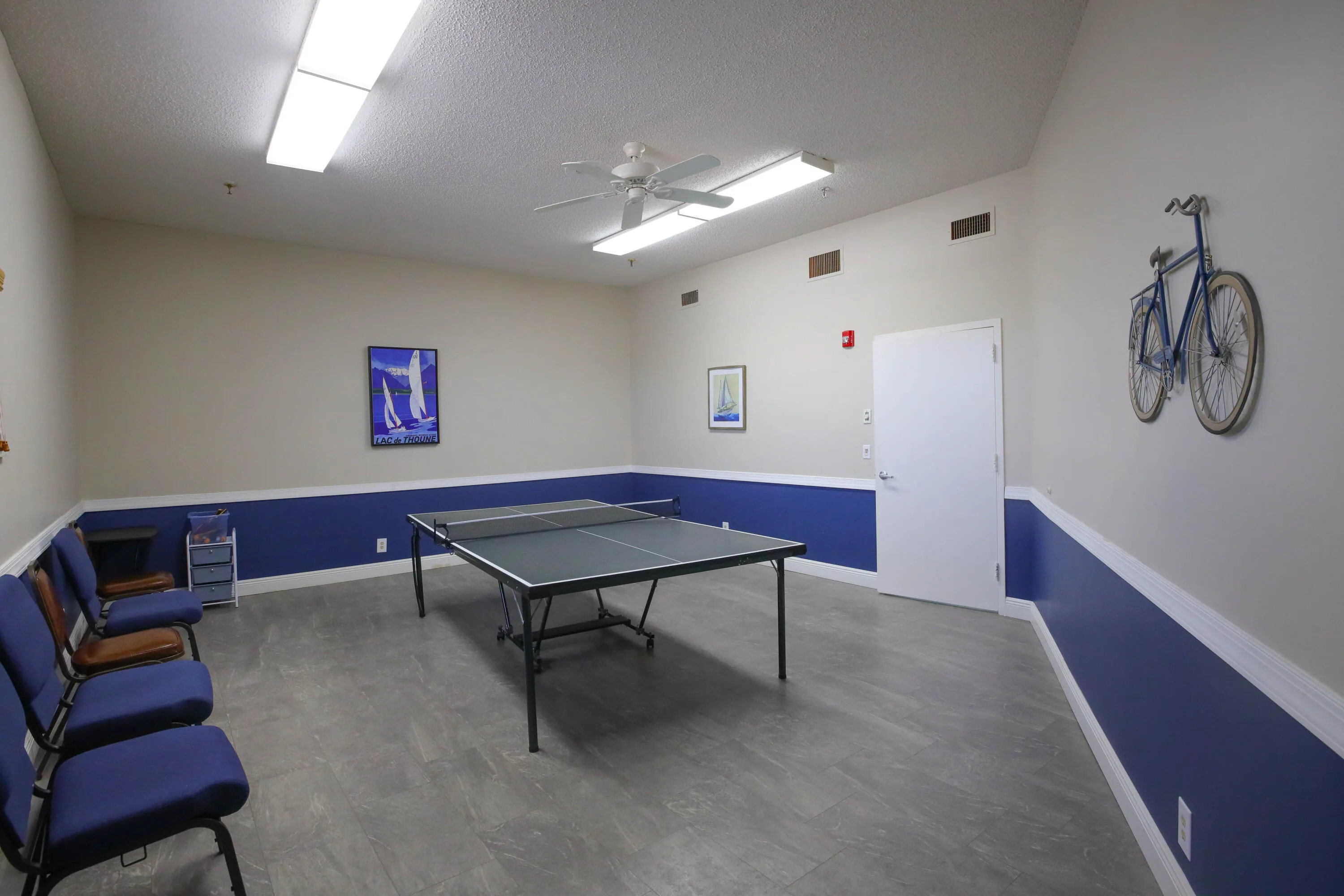 CLUBHOUSE