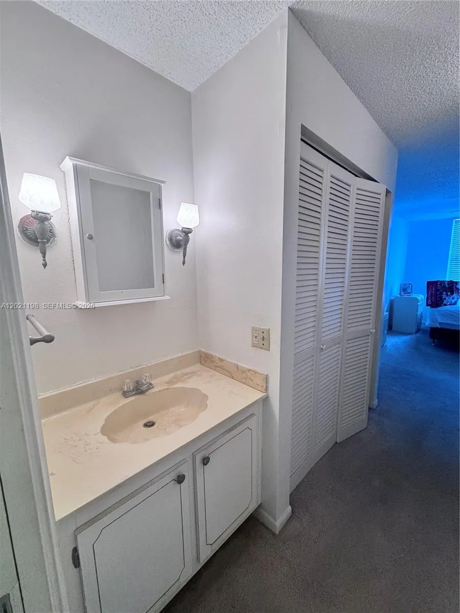 Primary Pathroom
