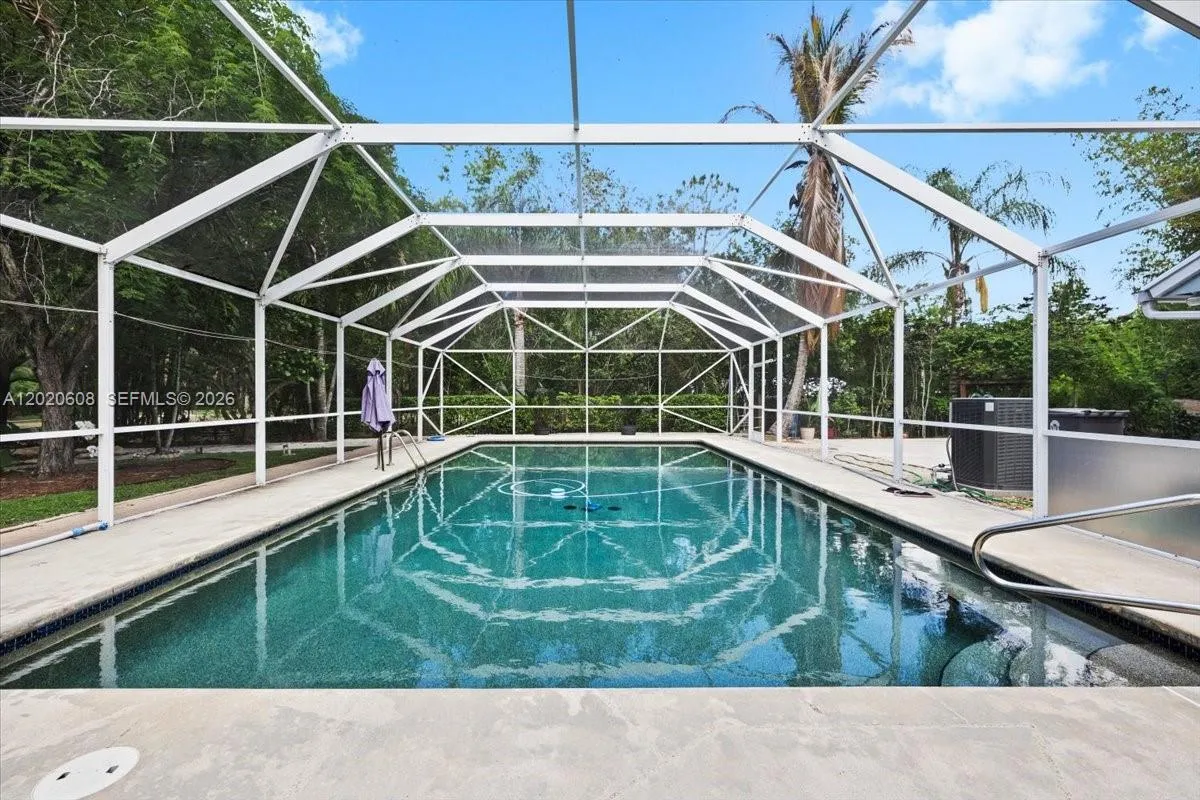Property photo 99
