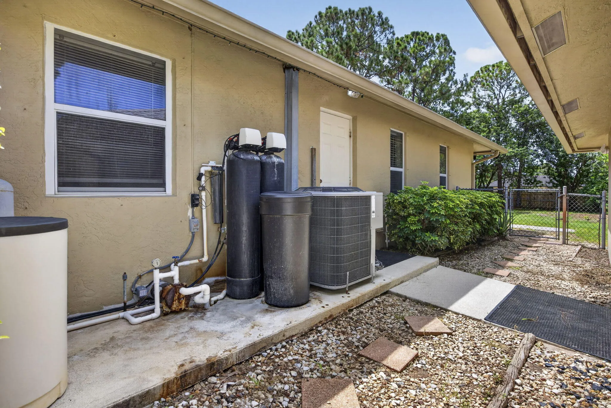 Property photo 61