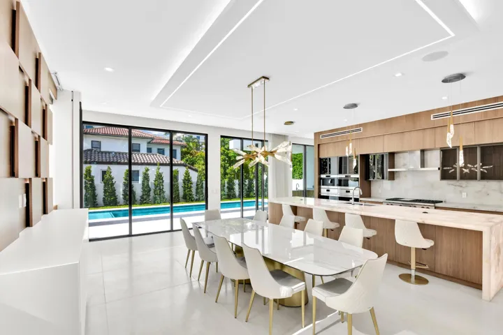 Dining Kitchen