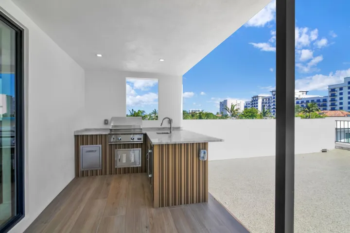 Summer Kitchen