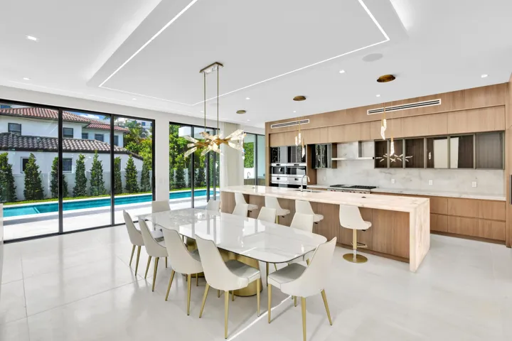 Dining/Kitchen