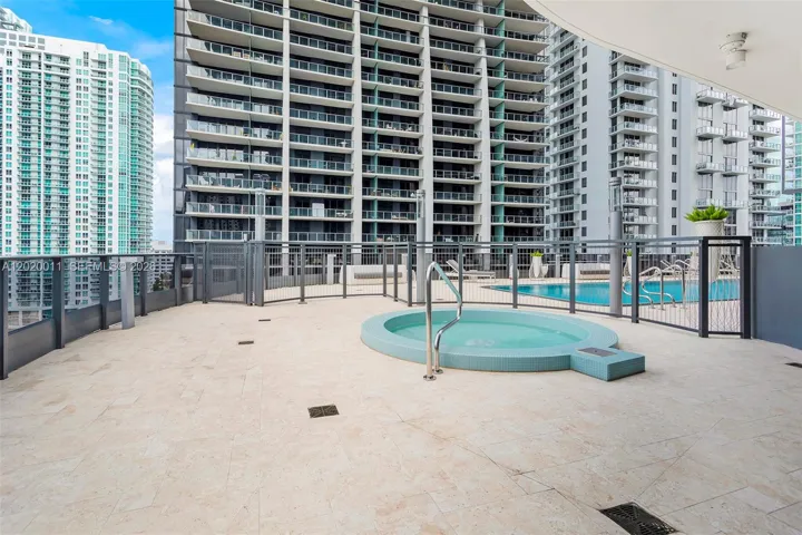 18th floor pool