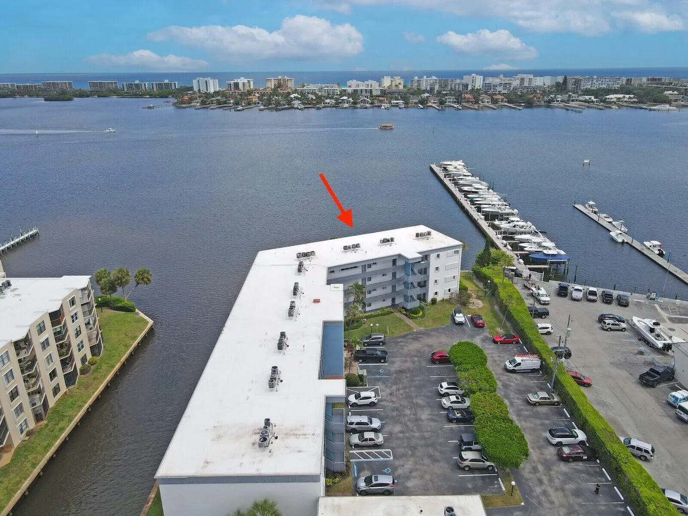 Unit is Direct Intracoastal