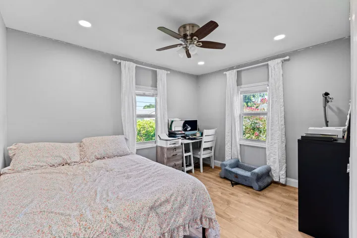 20-web-or-mls-A7405482