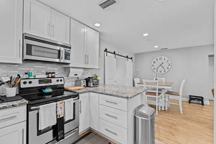 12-web-or-mls-A7405452