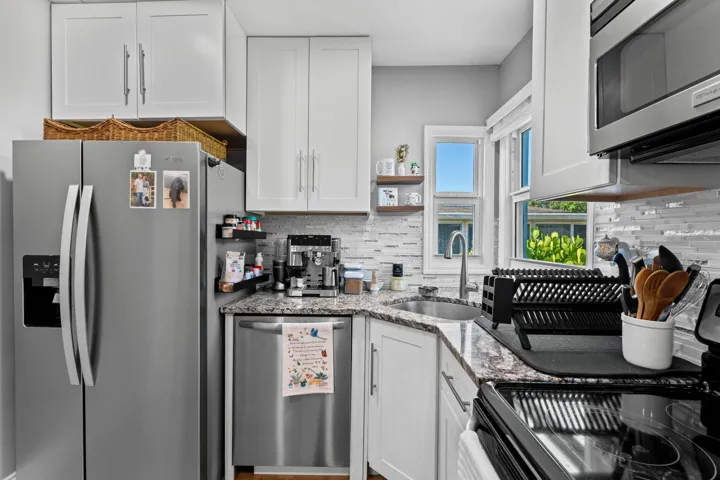 14-web-or-mls-A7405458