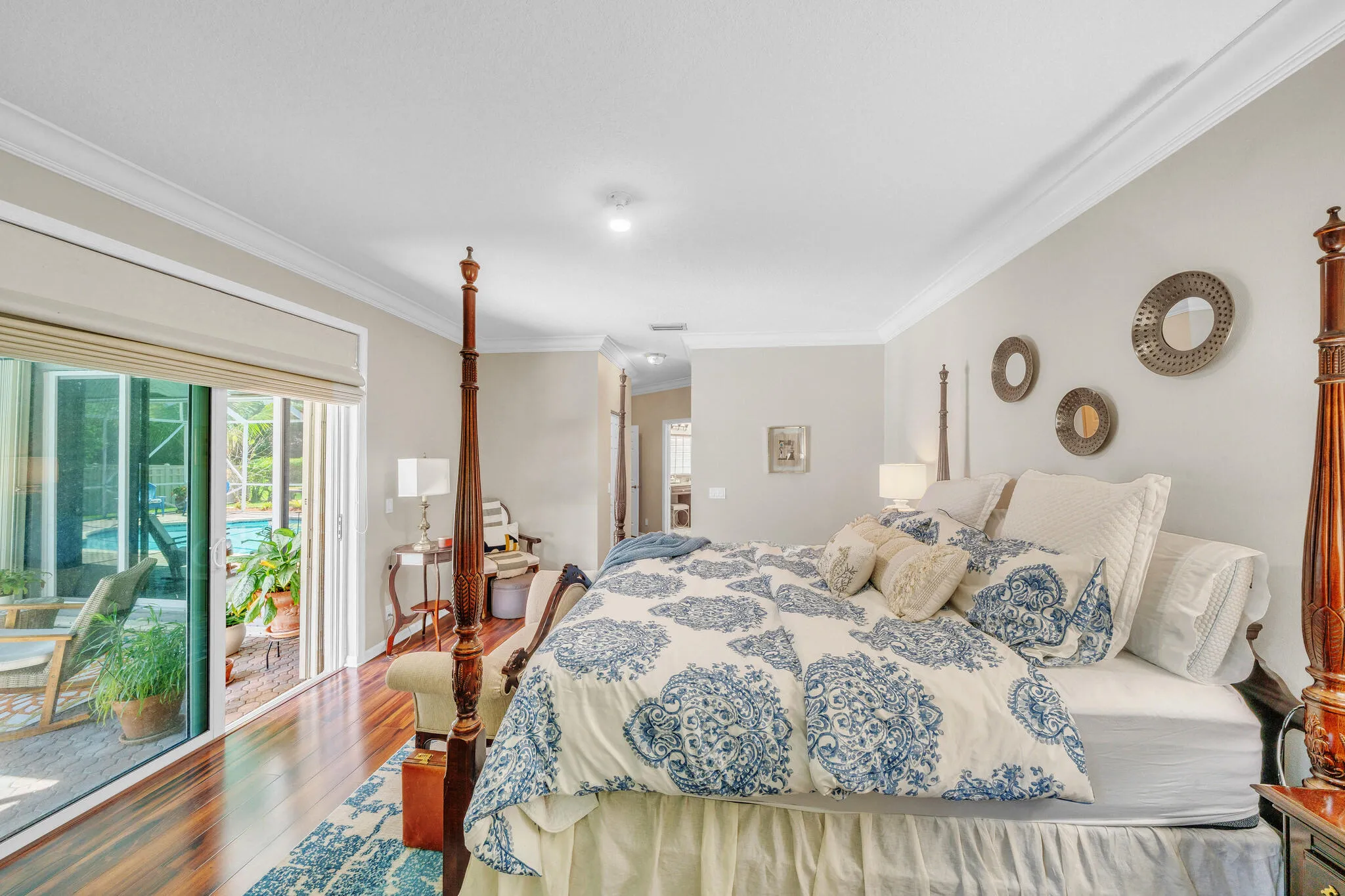 7 Primary Bedroom Suite (10)