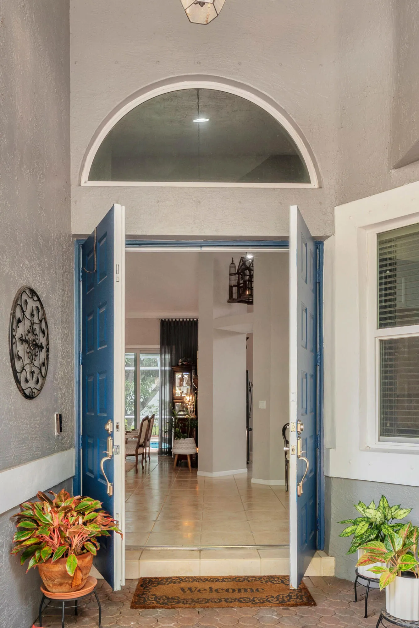 2 Entryway (2)