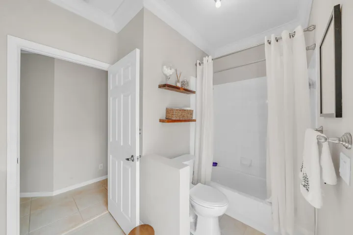 22 Guest Bathroom (6)