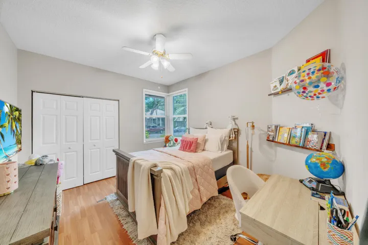 19 Guest Bedroom A (1)