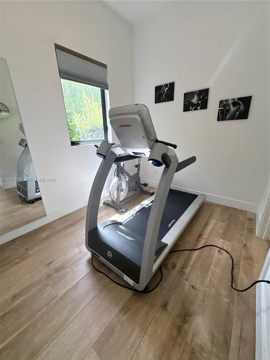 Property photo 135
