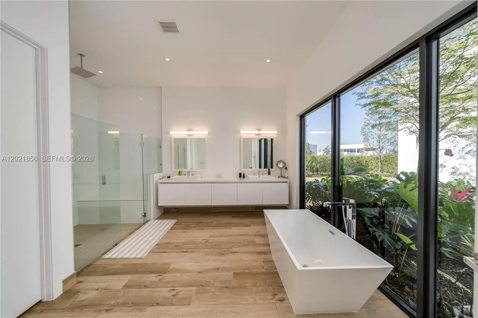 Property photo 89
