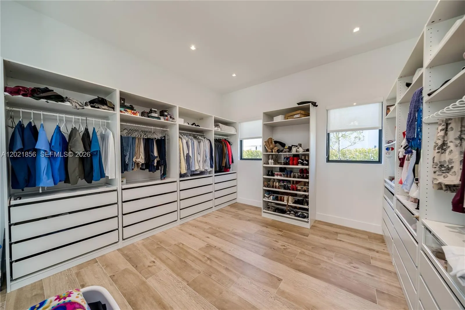 Property photo 99