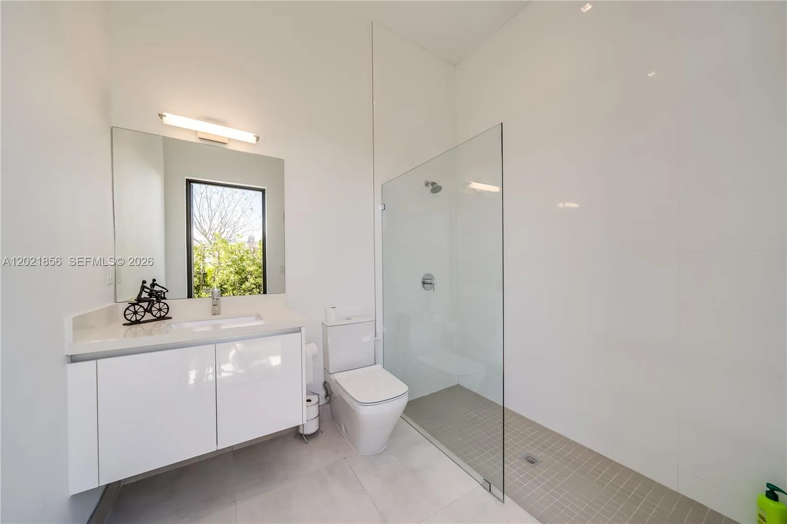 Property photo 201