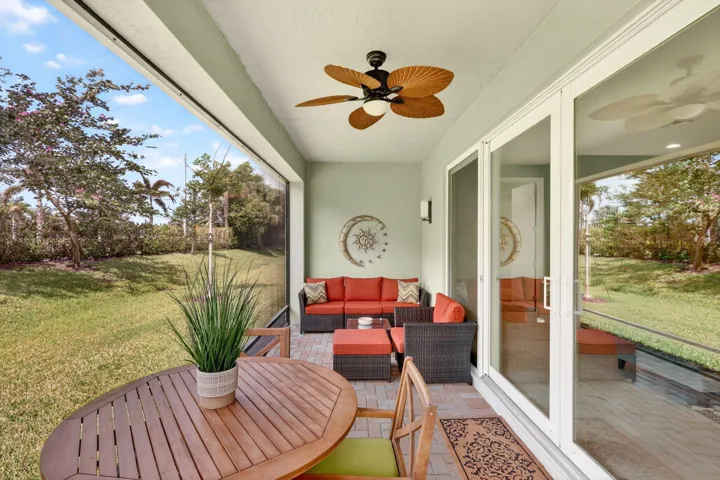 SCREENED IN PATIO