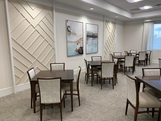 VALENCIA GROVE CLUB